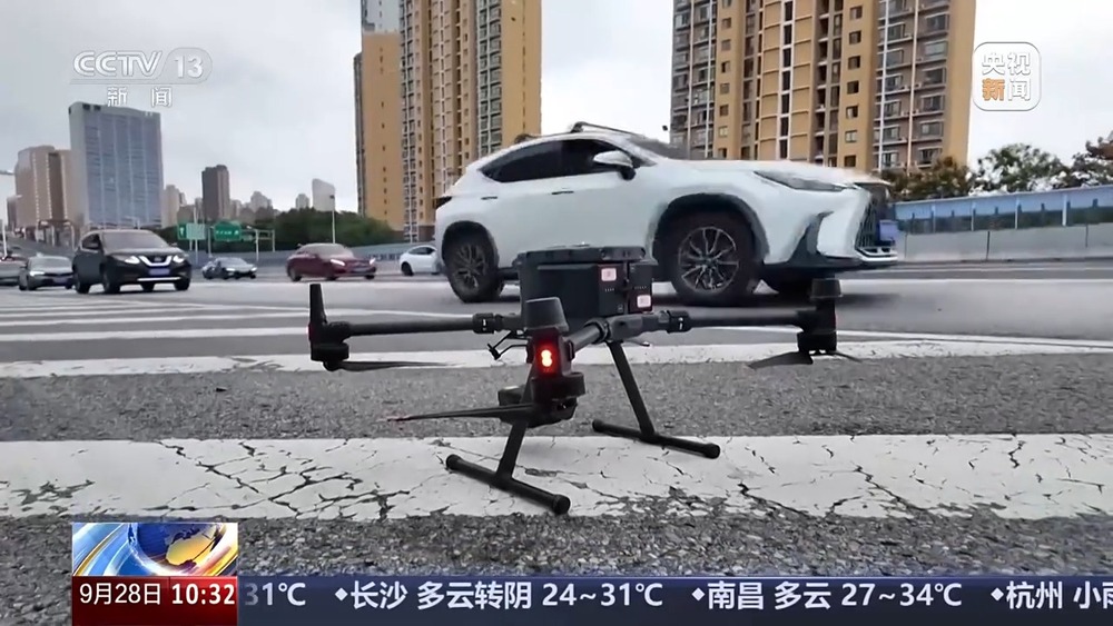出行提示_國慶中秋假期交通安全風(fēng)險_無信號燈路口通行規(guī)則