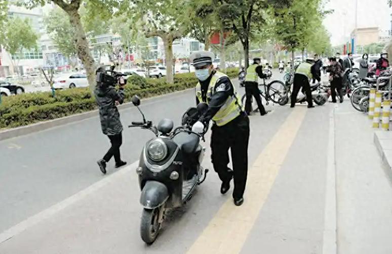 超標(biāo)電動(dòng)車(chē)換新補(bǔ)貼_電動(dòng)車(chē)禁行新政策_(dá)禁行